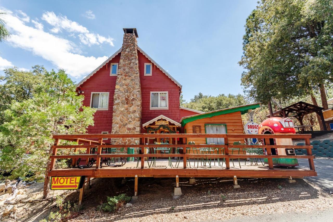 Hicksville Pines Chalets & Motel Idyllwild Zewnętrze zdjęcie