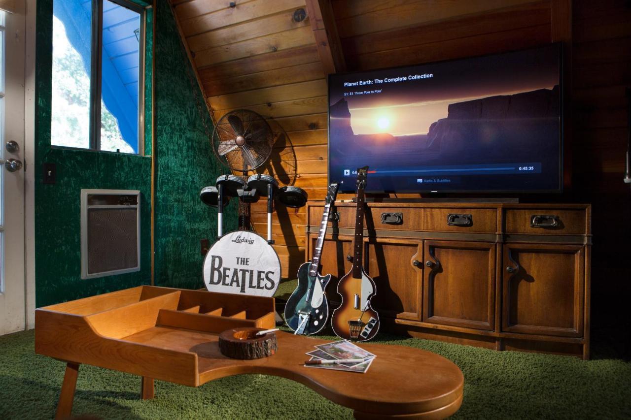 Hicksville Pines Chalets & Motel Idyllwild Zewnętrze zdjęcie
