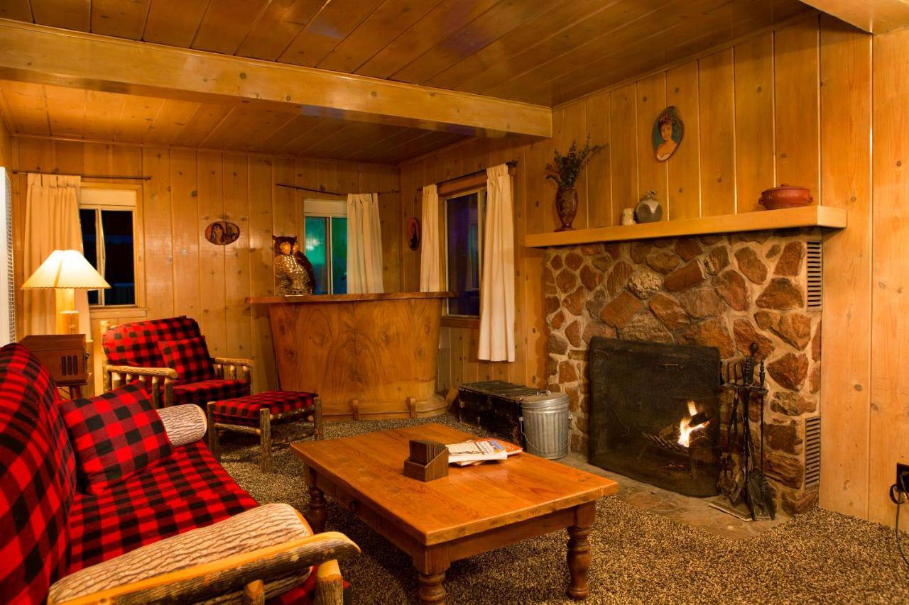 Hicksville Pines Chalets & Motel Idyllwild Zewnętrze zdjęcie