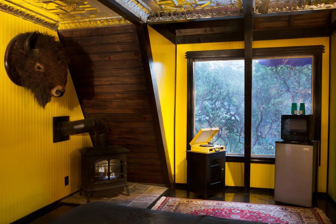 Hicksville Pines Chalets & Motel Idyllwild Zewnętrze zdjęcie