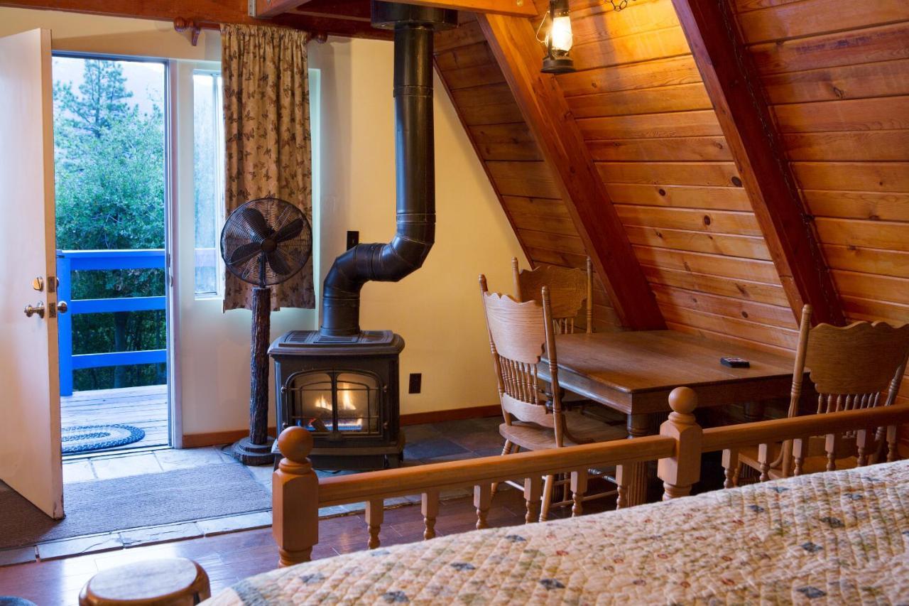 Hicksville Pines Chalets & Motel Idyllwild Zewnętrze zdjęcie