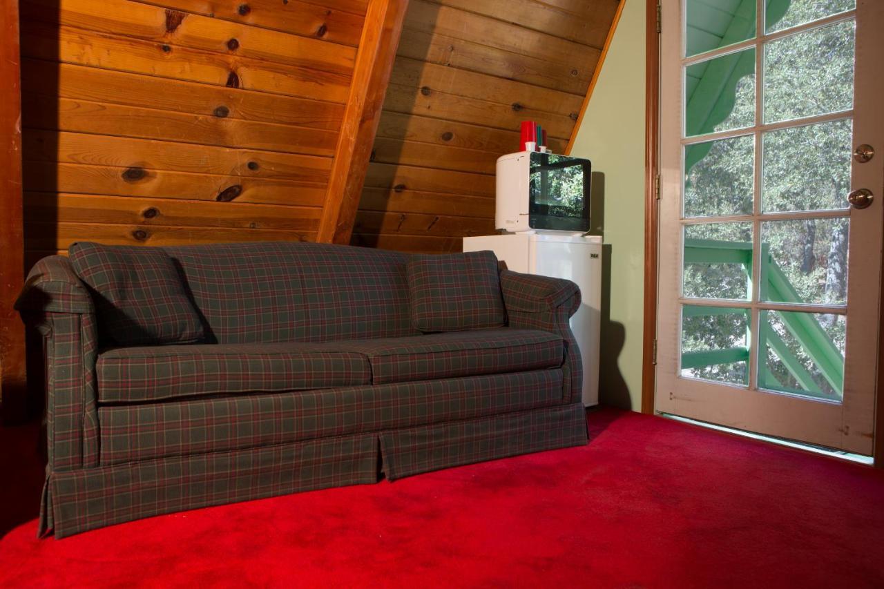 Hicksville Pines Chalets & Motel Idyllwild Zewnętrze zdjęcie